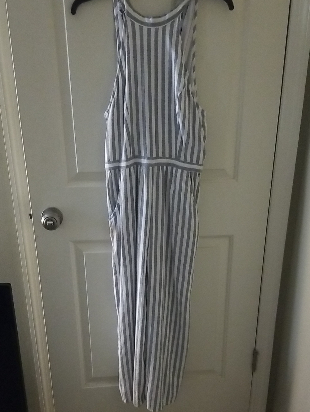 Sleeveless ROMPER